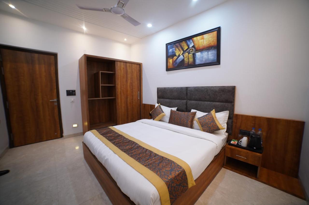 Hotel Elite - 5 Mins From Golden Temple Amritsar Bagian luar foto
