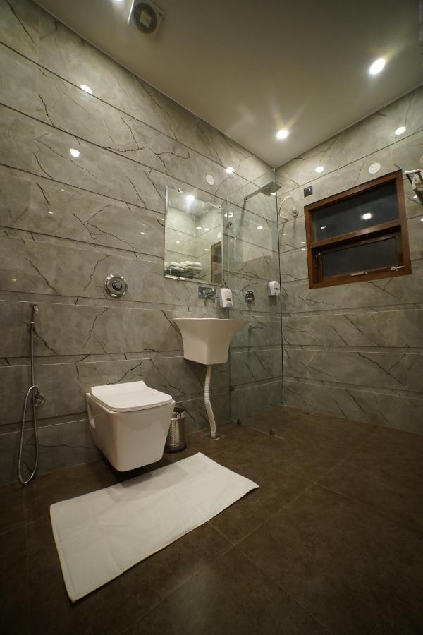 Hotel Elite - 5 Mins From Golden Temple Amritsar Bagian luar foto