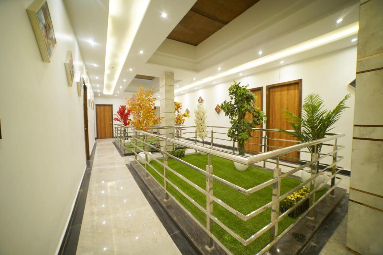 Hotel Elite Amritsar Bagian luar foto